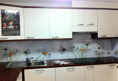 kuhinjsko steklo s fototapeto